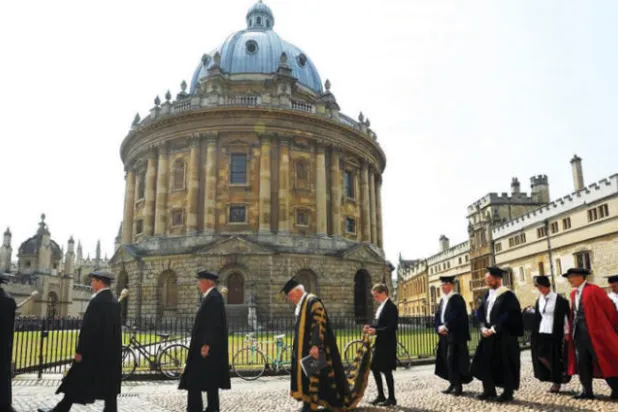 جامعة أكسفورد تتلقى أكبر تبرع في تاريخها بـ150 مليون جنيه إسترليني