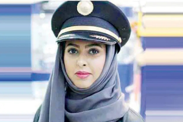 ياسمين الميمني أول سعودية تحلق في أجواء بلادها