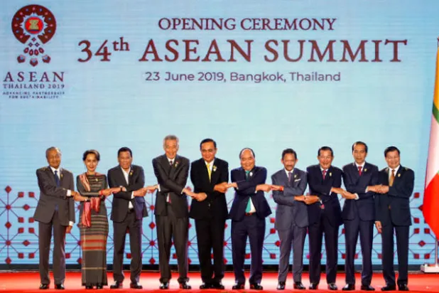 أكبر اتفاق تجاري في العالم يمضي قدماً