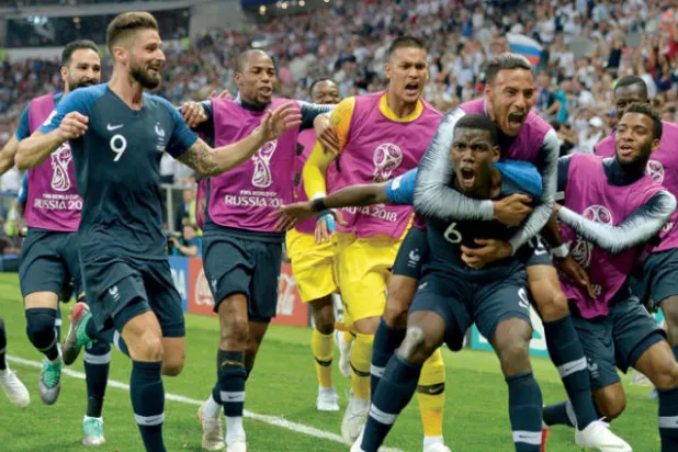 واجه بوغبا انتقادات لتقديمه مع منتخب فرنسا مستويات أفضل مما يقدمه مع يونايتد