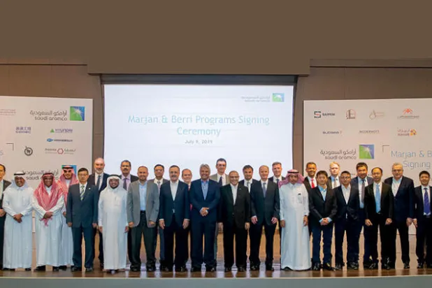 «أرامكو» ترسي عقوداً بـ18 مليار دولار لرفع إنتاج حقلي «المرجان» و«البري»