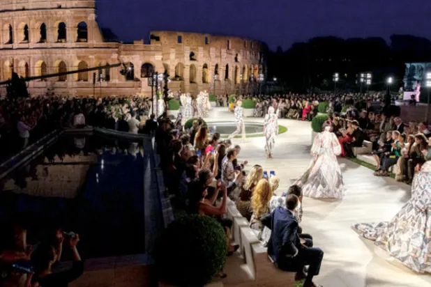 عرض ساحر أقيم في موقع أسطوري (تل بيلاتين)