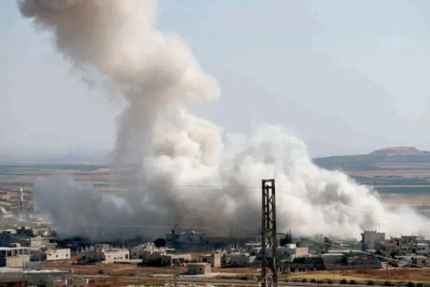 طائرات روسية وسورية تكثف قصف إدلب وريفها