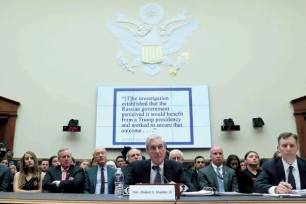 مولر لدى إدلائه بشهادة أمام النواب أمس (أ.ف.ب)