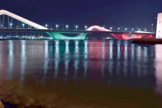 أبوظبي لفرض رسوم على استخدام الطرق الرئيسية منتصف أكتوبر