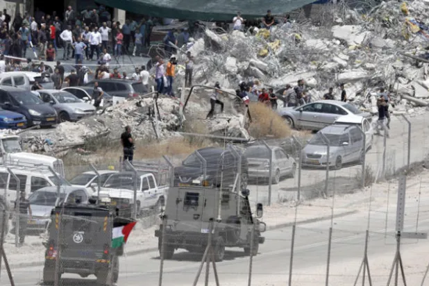 الاحتلال الإسرائيلي يقمع مسيرة صلاة الجمعة في حي وادي الحمص المنكوب