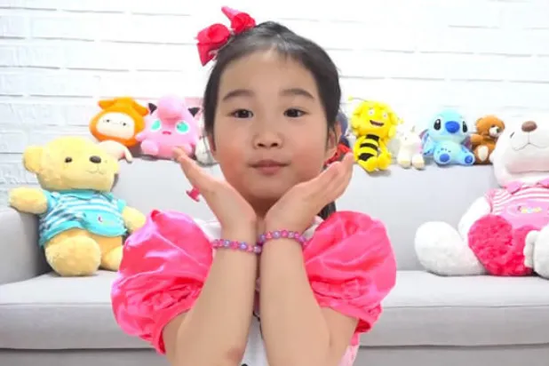 نجمة «يوتيوب» عمرها 6 سنوات تشتري عقاراً بـ8 ملايين دولار