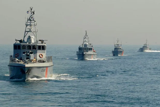 مصدر خليجي يستنكر استغلال إيران اجتماعاً روتينياً مع خفر السواحل الإماراتي