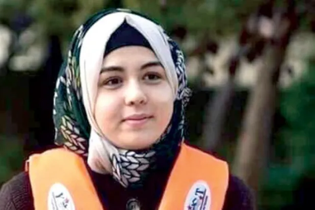 Suriyeli mülteci genç kızdan ‘akıllı can yeleği’ buluşu