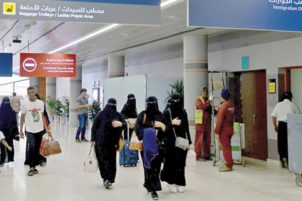 المرأة السعودية تتخطى عتبة «الولاية»... وتربح رهان «المساواة»