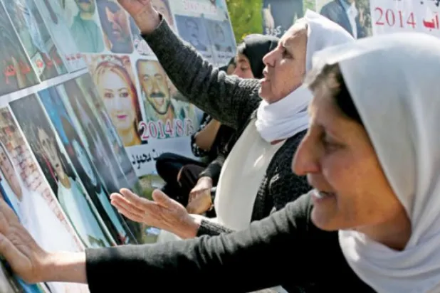 Sincar DEAŞ kurbanlarını andı