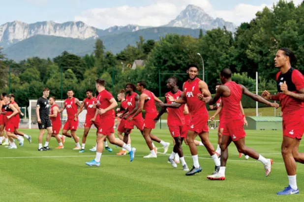 لاعبو ليفربول يتدربون في فرنسا استعداداً للموسم الجديد