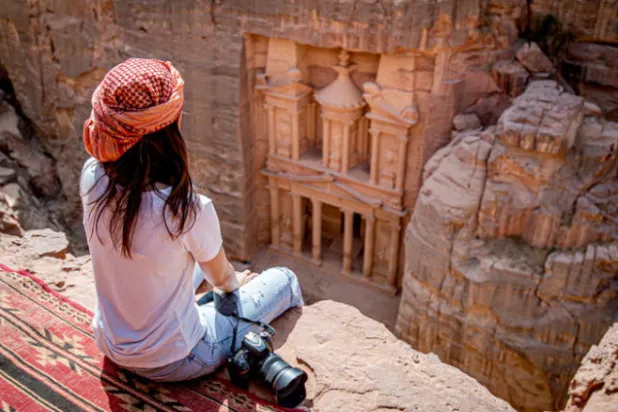 البتراء الأثرية تستعد لتخطي حاجز المليون سائح مع نهاية العام