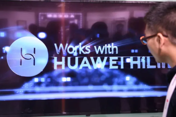 واشنطن تقيّم طلبات التعامل مع {هواوي} وتتوقع استمرار مباحثات التجارة