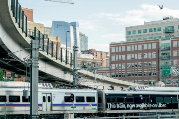 «أوبر» تسعى للتحول إلى «أمازون النقل»