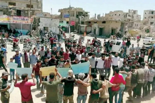 جنوب سوريا بعد عام على المصالحة: اغتيالات واحتقان... وتنافس روسي ـ إيراني