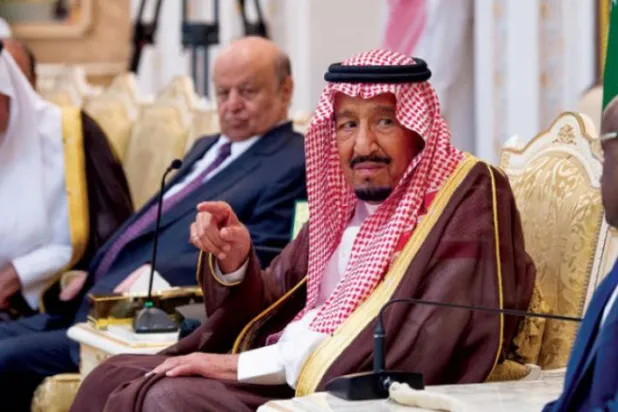 Kral Selman, Yemen Cumhurbaşkanı Abdurabbu Mansur Hadi, Cibuti Başbakanı ve Prens Halid el-Faysal (SPA)