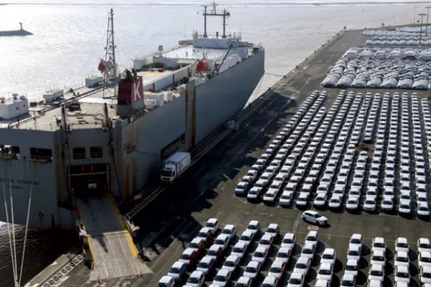 الاقتصاد الألماني المنكمش على شفا الركود مع تراجع الصادرات