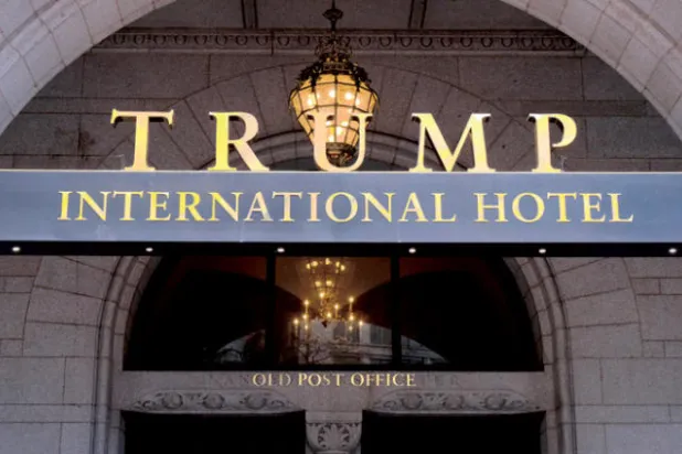 مجلس النواب الأميركي يطالب المسؤولين الأجانب بعدم استخدام فنادق ترمب