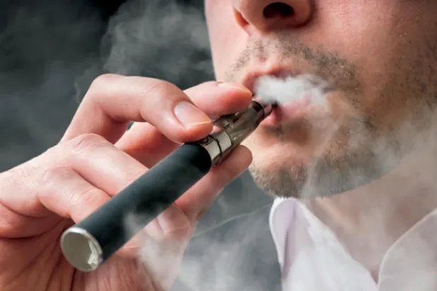 السجائر الإلكترونية... خطرة أم مساعدة؟