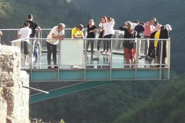 Türkiye'nin en yüksek cam seyir terasına ziyaretçi akını