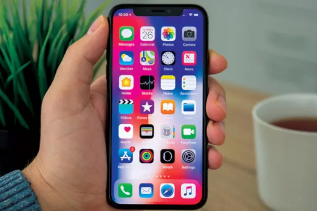 «آيفون 10» هاتف متقدم من «آبل»