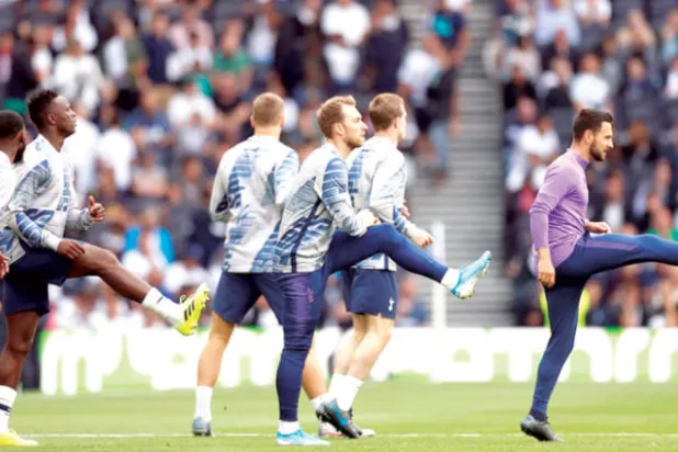 إنهاء فترة الانتقالات بالدوري الإنجليزي في وقت مبكر خطأ فادح