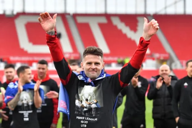 Sheffield United’s Ollie Norwood: ‘Fergie Told Me I’d Get Here … I Don’t Know If He Meant It’