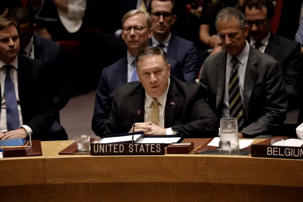 واشنگتن: توانستیم ۲٫۷ میلیون بشکه نفت خام ایران را از بازار حذف کنیم