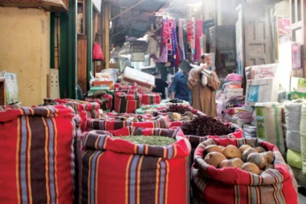 محلات العطارة تتميز بألوانها المتنوعة