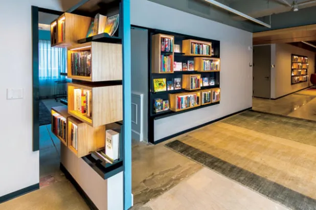 بدأت الغرف السرية تعاود الظهور في أماكن العمل وغير ذلك من المواقع التجارية الأخرى (نيويورك تايمز)