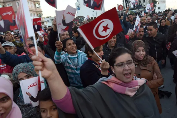 Tunus’ta bir ilk: Cumhurbaşkanı adayları açık oturumda