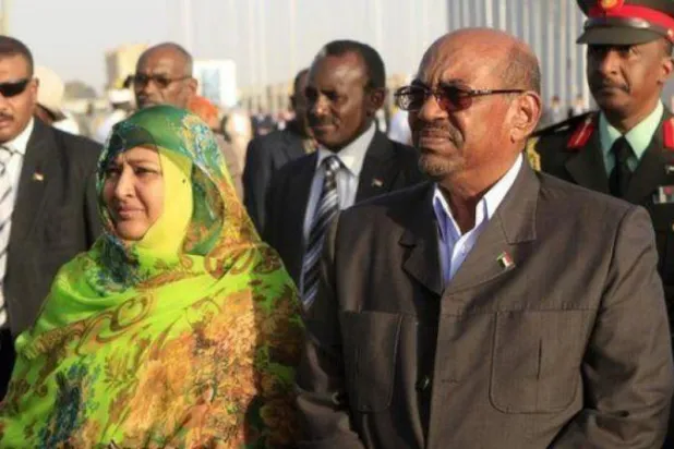 وداد بابكر... من السيدة الأولى في السودان إلى «الإقامة الجبرية»