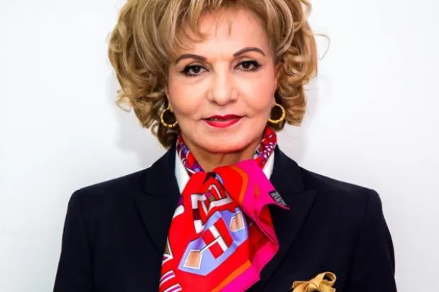 تعرف على السيدة التي تواجه «حزب الله» في انتخابات بجنوب لبنان