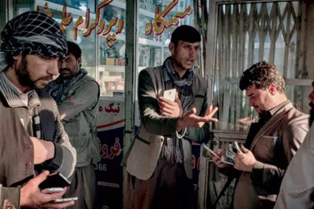 أفغانستان: «التواصل الاجتماعي» تثير مخاوف الانتقام مع قرب التوصل لاتفاق السلام