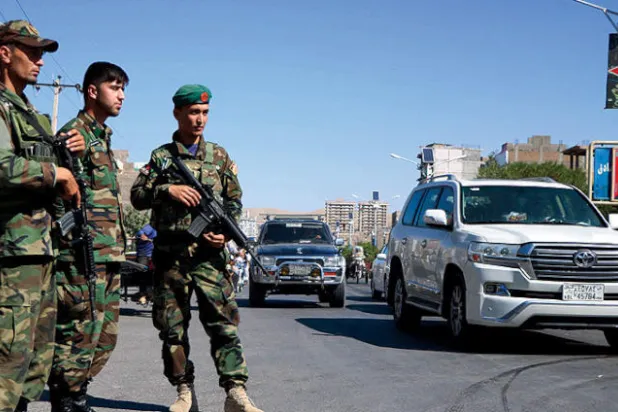 كابل تتهم الدوحة بالوقوف وراء هجمات «طالبان»