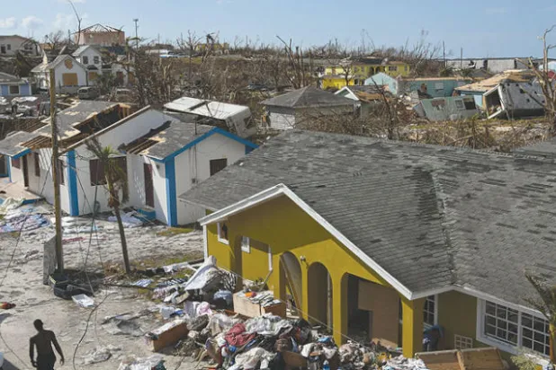 الإعصار دوريان يضرب كندا بعد 43 قتيلاً في الباهاماس