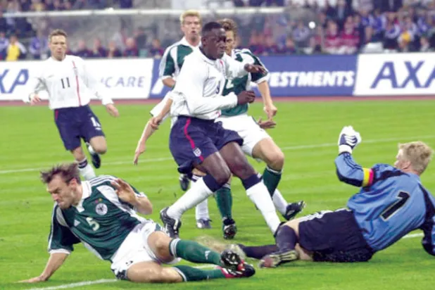 هيسكي يربك دفاع ألمانيا في المواجهة التي انتهت بفوز إنجلترا بخماسية