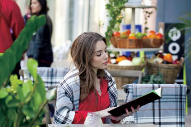 هل تزيد الموسيقى الهادئة أثناء الطعام من إنفاق الزبائن؟