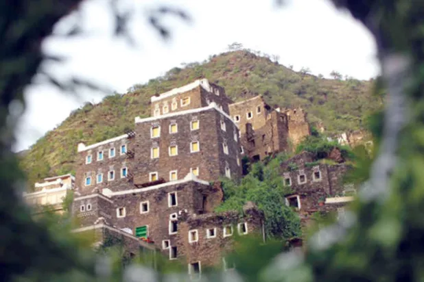 قرية رجال ألمع