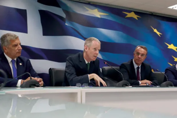 صندوق النقد يوصي بمزيد من المرونة مع اليونان