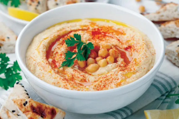 البريطانيون يزرعون الحمص... والتجار يحصدون