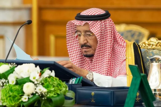 خادم الحرمين يترأس جلسة مجلس الوزراء (واس)