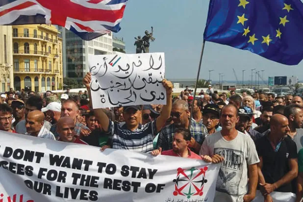 فلسطينيون في لبنان يطالبون بنقل الوصاية من «أونروا» إلى المفوضية العليا للاجئين