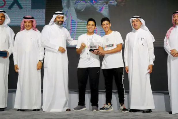 رهان سعودي على الشباب في قيادة مستقبل «الروبوت»