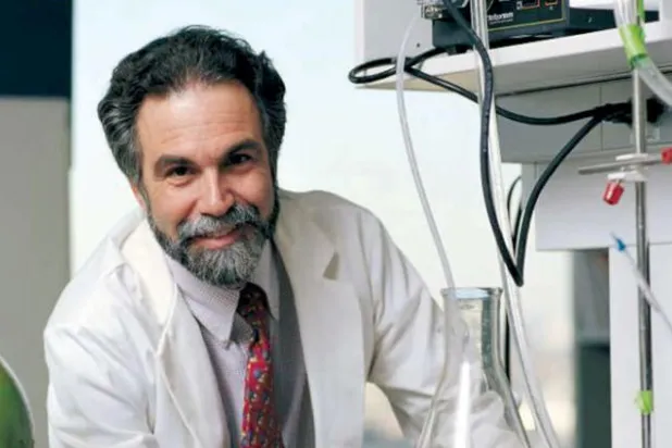 غريغ سيمينزا لـ«الشرق الأوسط»: يوم فوزي بـ«نوبل الطب» كان مجنوناً