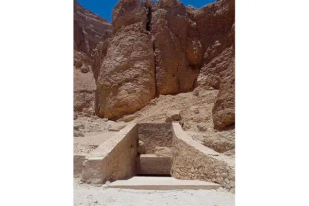 مصر تعلن كشفين أثريين اليوم بالأقصر