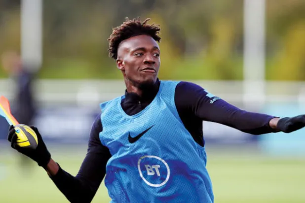 انسحاب إنجلترا من المباريات يعني انتصار العنصرية