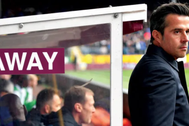 سيلفا فقد البوصلة مع إيفرتون وبات مستقبله في مهب الريح