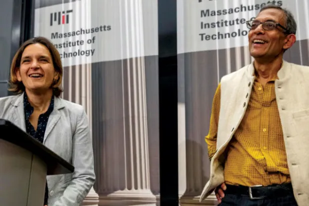 جائزة «نوبل» الاقتصاد لثلاثي كافح الفقر